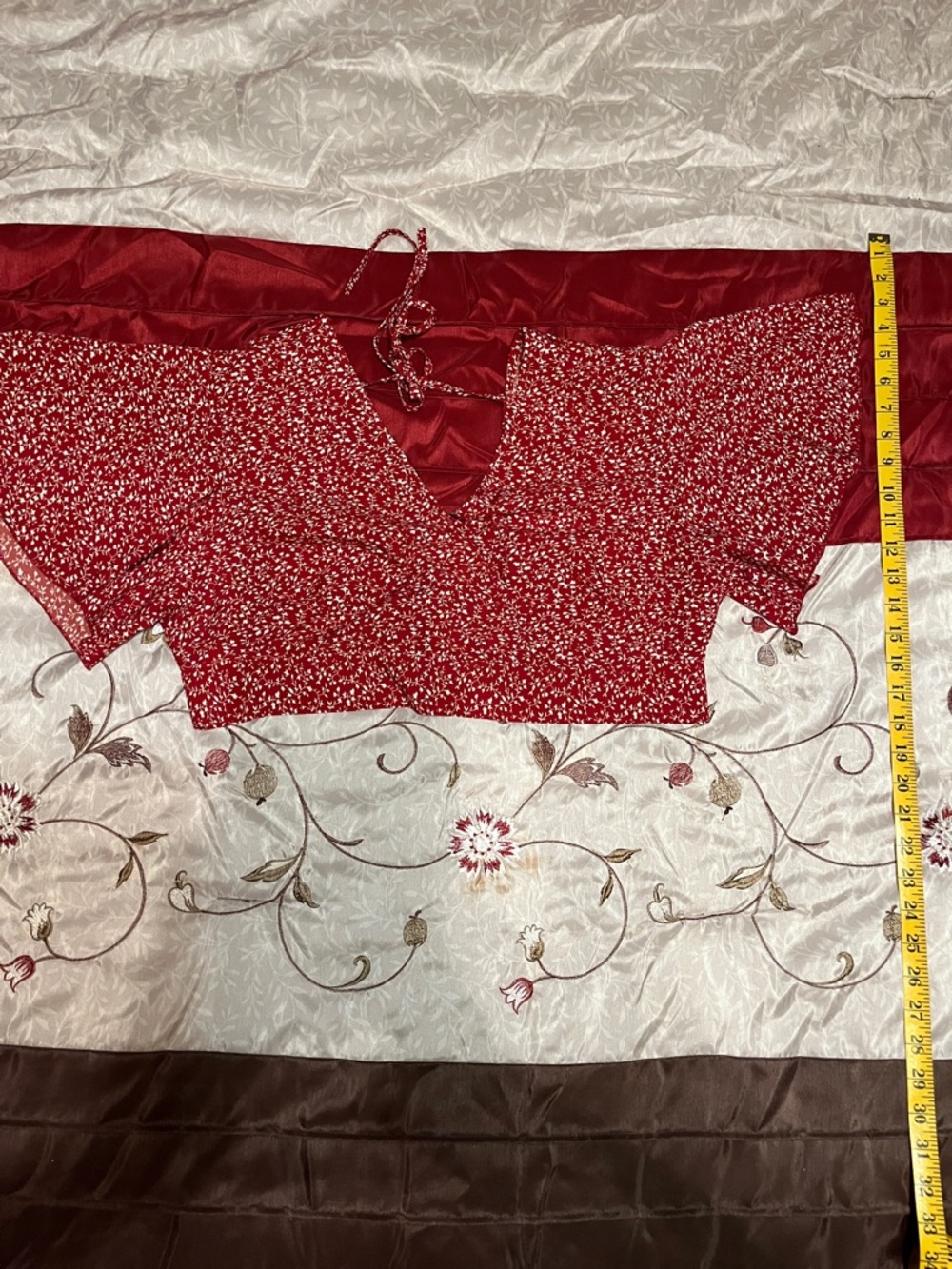 SHEIN Red Floral Cropped Tie-Back Top